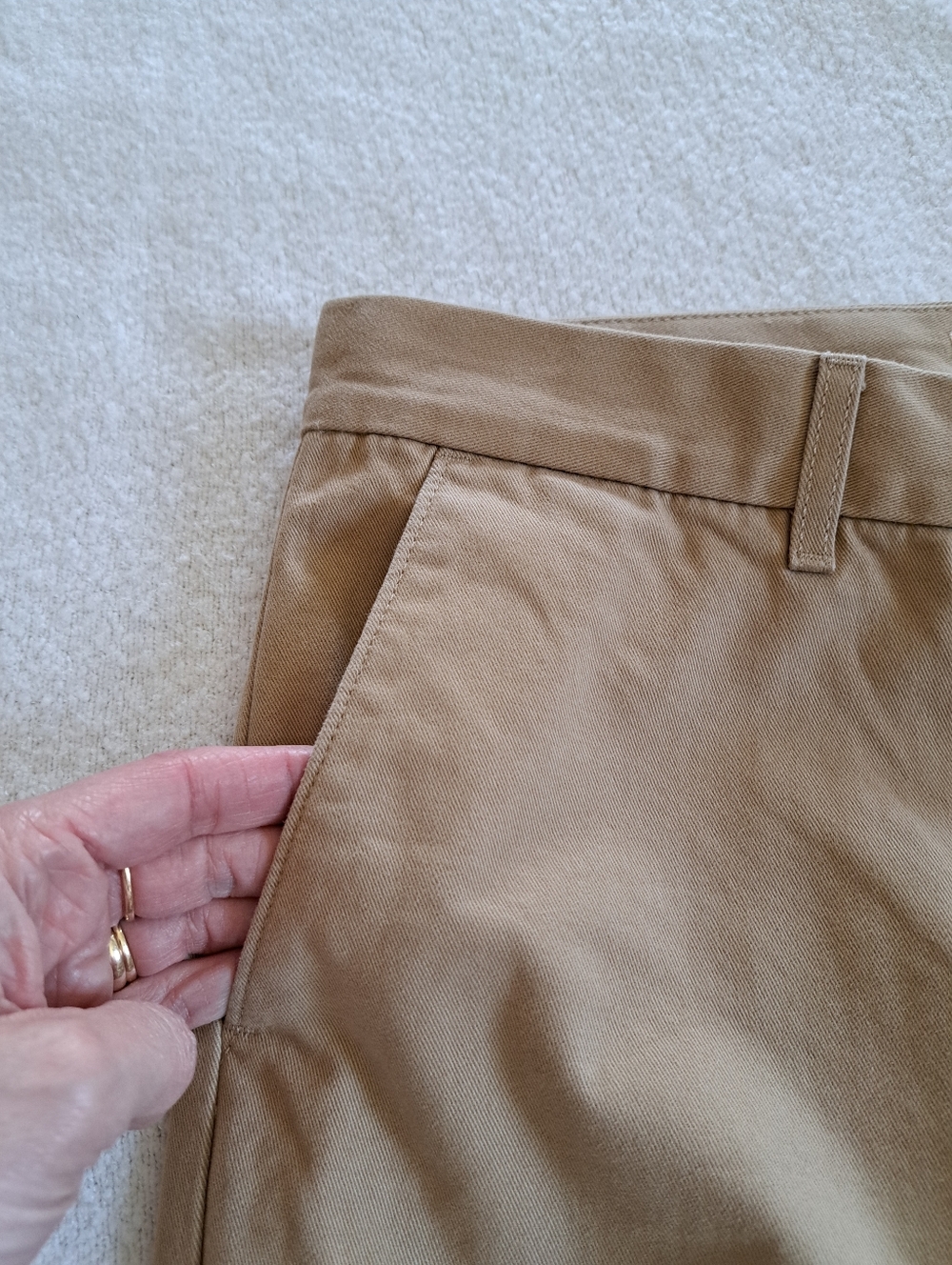 Levi's Baggy Trousers Womens Size 28 Wide Leg Pants Tan Unbasic Khaki Classic - Picture 5 of 14